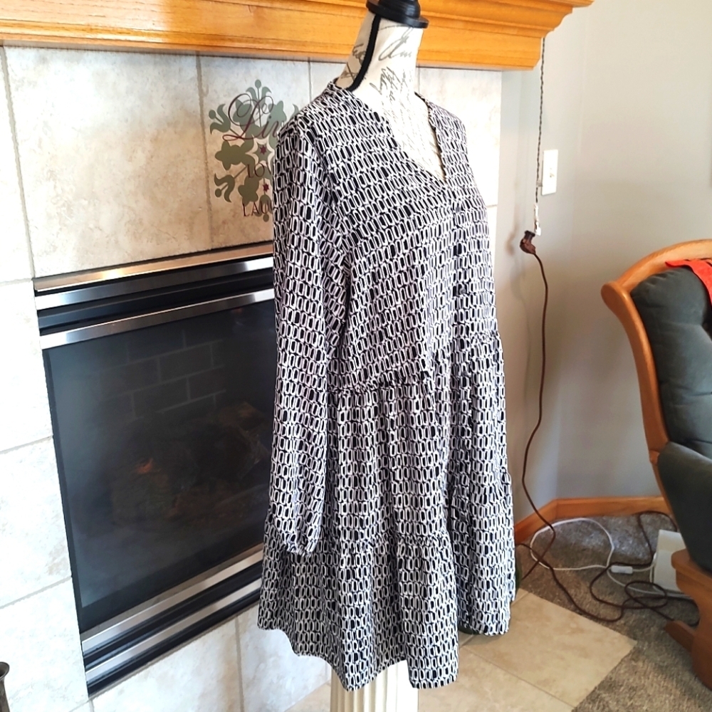 💥3/$20 Nine West Large Art Deco Baggy Dress!